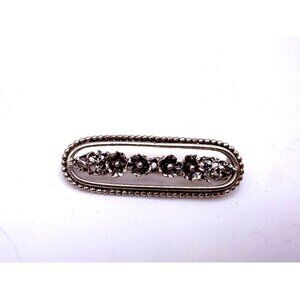 VTG Silver Plate Floral Brooch Pin – Oval Raised Flower Design – Beau Style